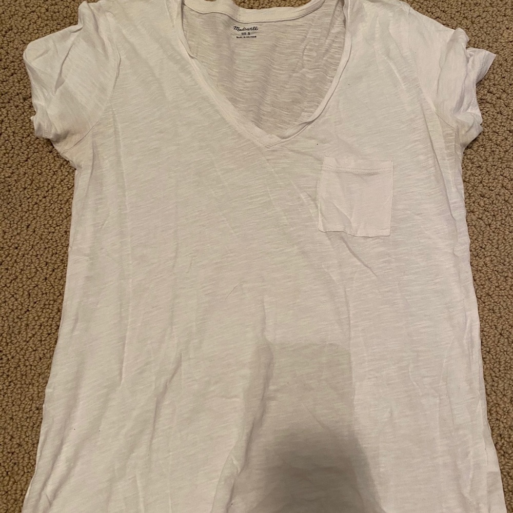 2 MADEWELL VNECKS
